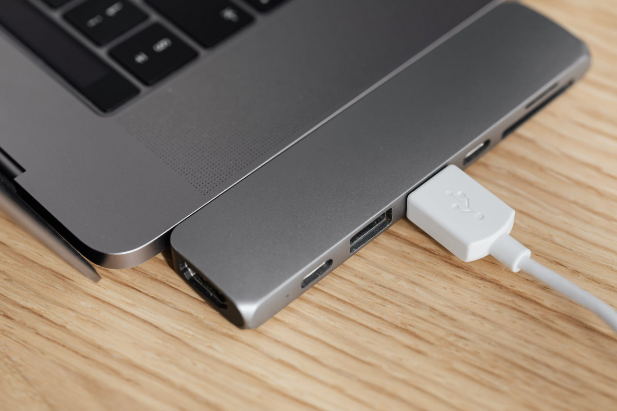 MacBook Pro 2016 Ports May be Dying