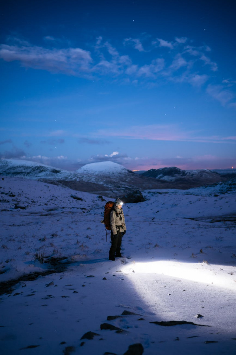 Headlamps 2020 and the Zebralight H600 and stuck batteries